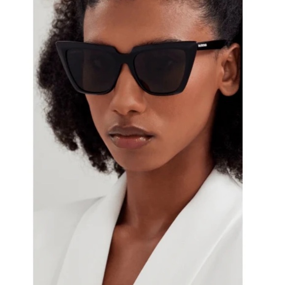 Balenciaga cat eye BB0046S 001 sunglasses - Picture 5 of 10